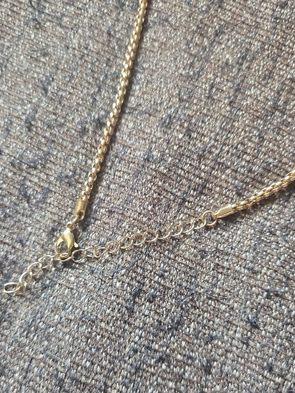 Vintage Y2k Chunky Multicolor Resin Link Necklace with Gold Tone Chain - Picture 4 of 4